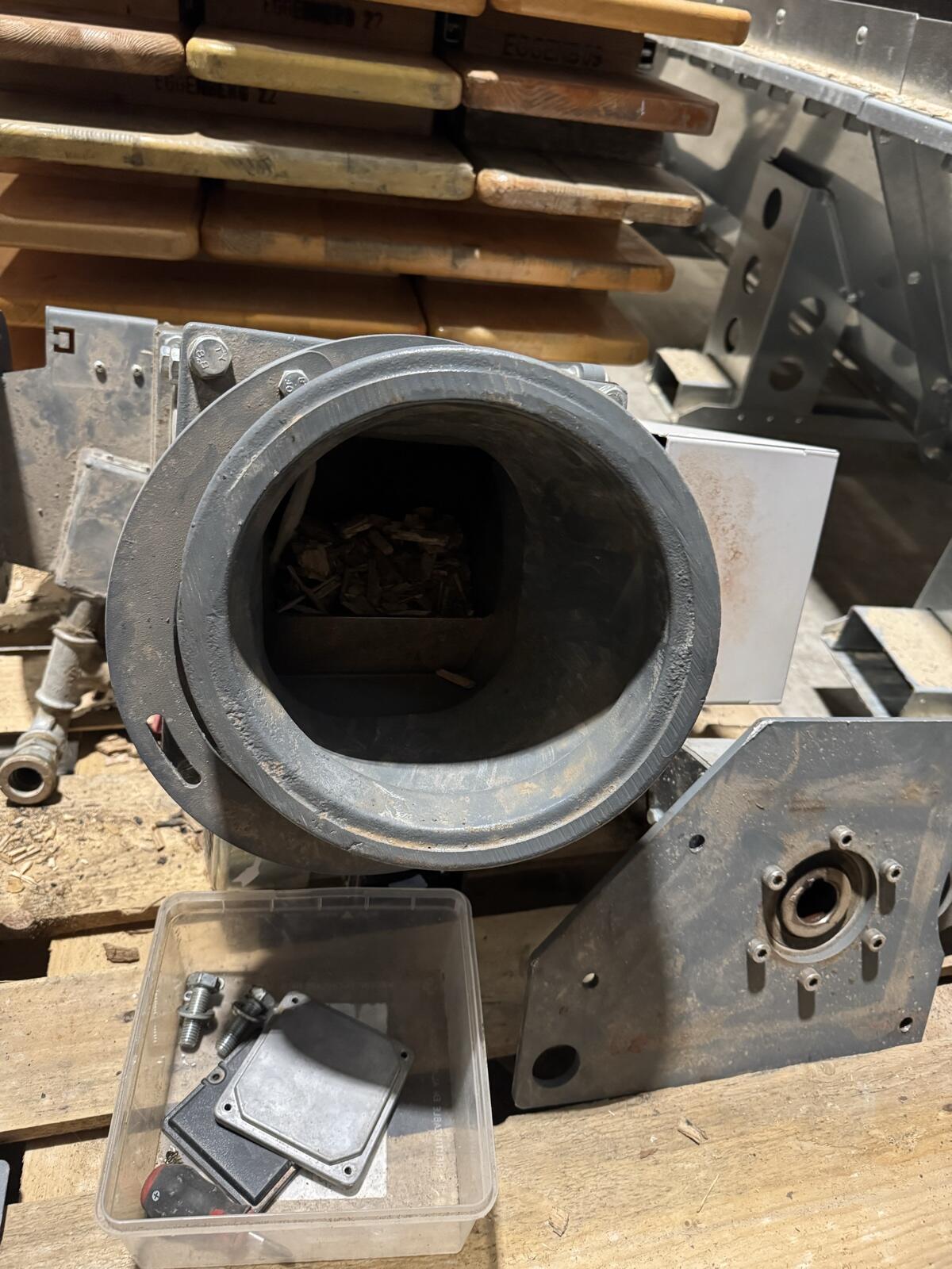 Windhager PuroWIN 40 kW - Hackgut-/Pelletkessel PuroWIN 40 3