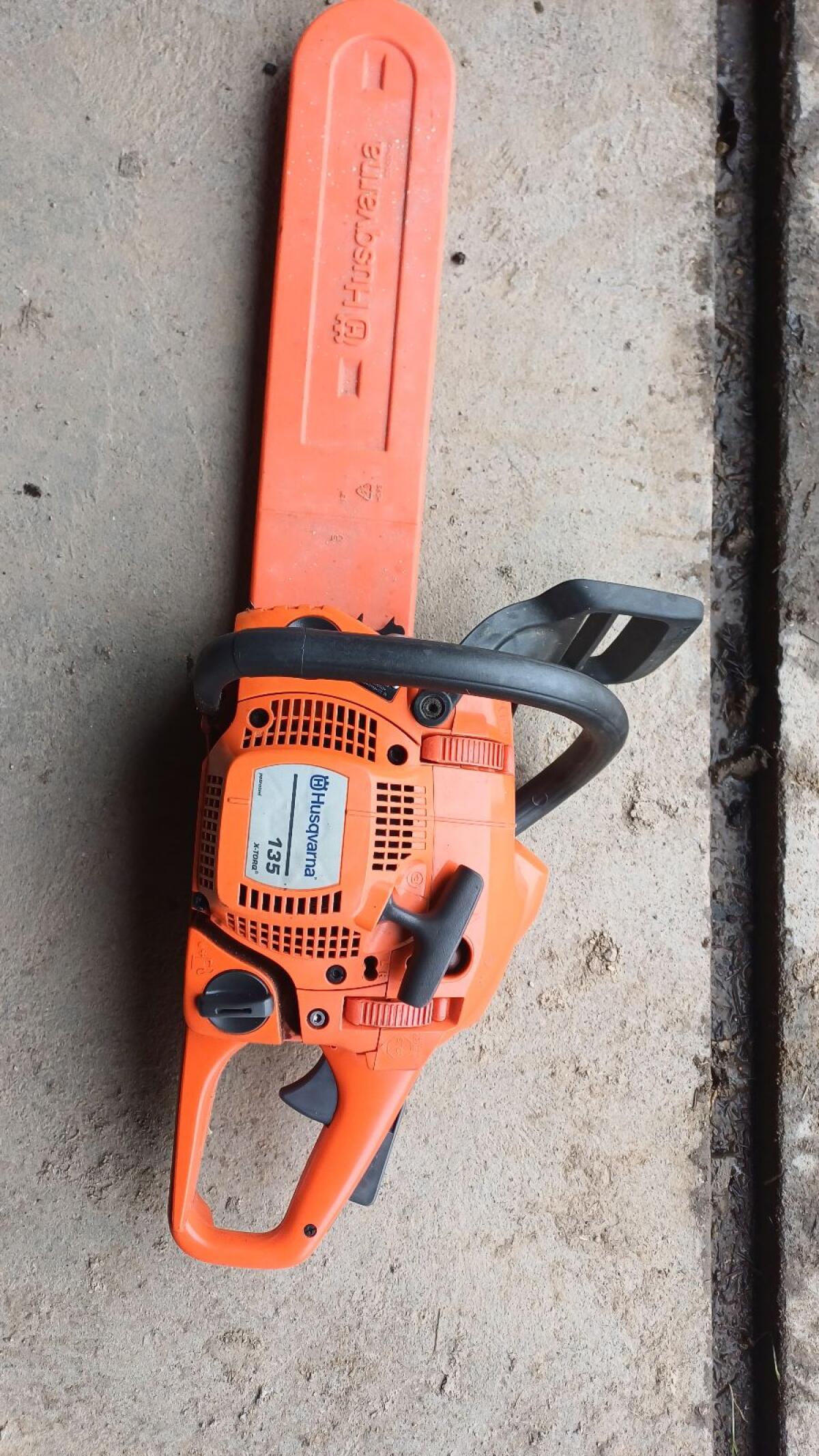 Husqvarna 135 Motorsäge 2