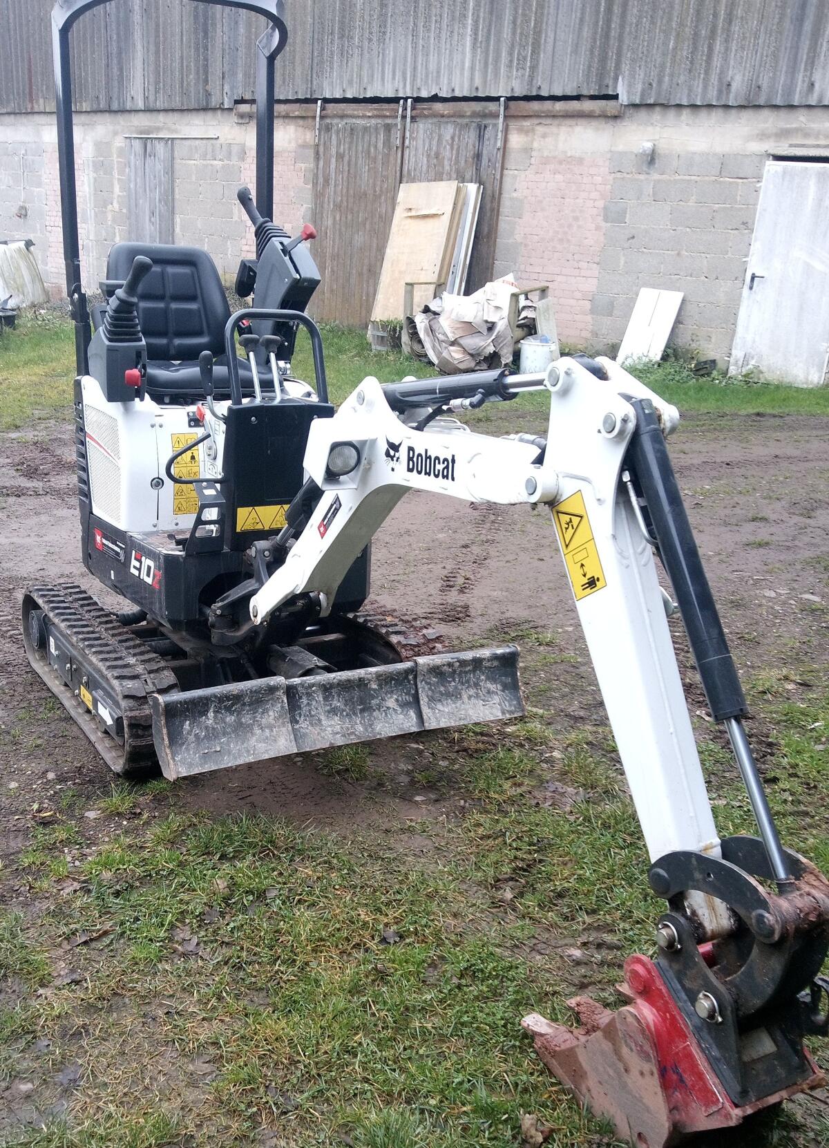 Bobcat E10 Minibagger 2