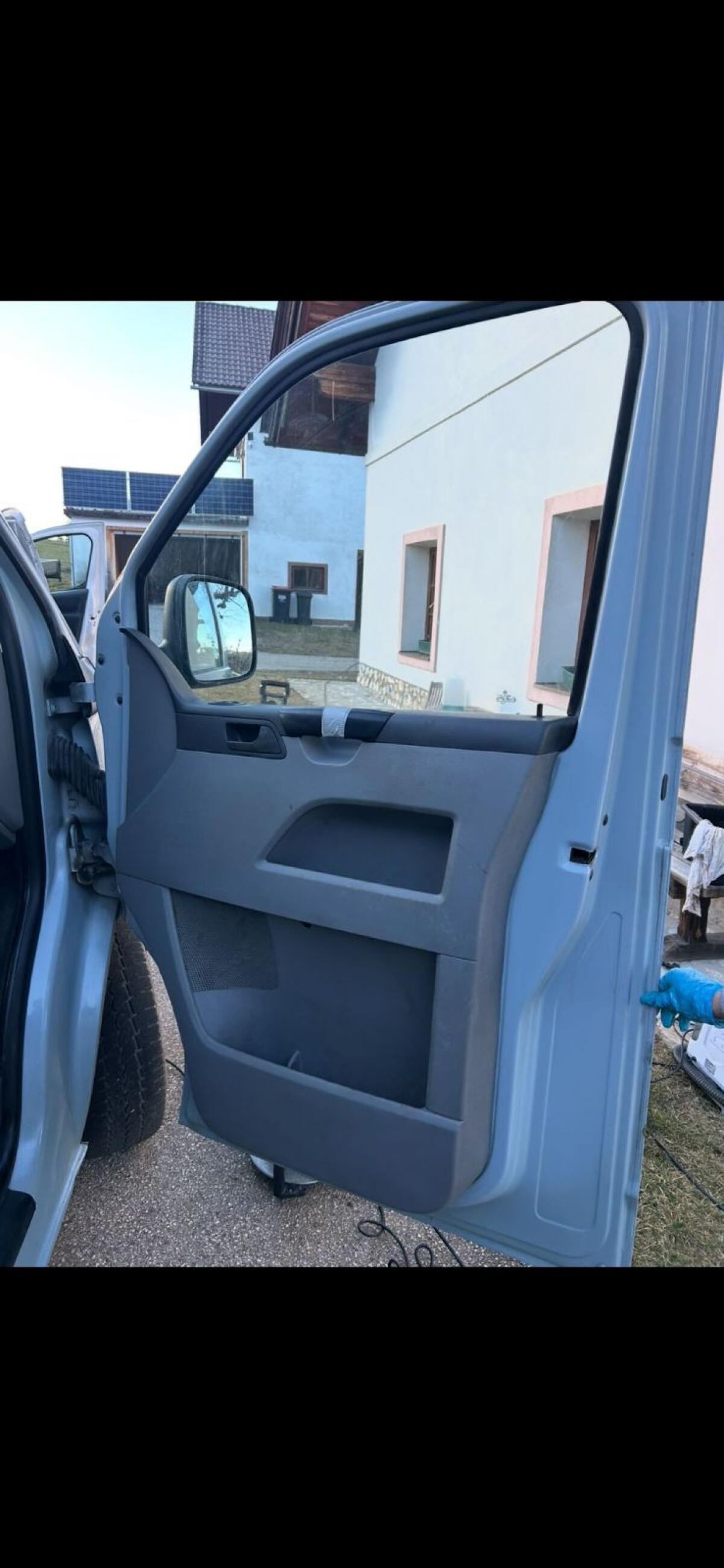 VW T5 Transporter inkl. neuen Werkstatt-Service und Reinigung! 2