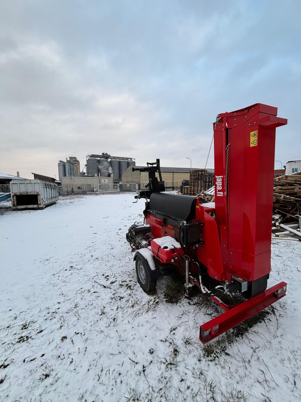 Holzspalter Japa 365Pro+ Road auf Fahrgestell 3