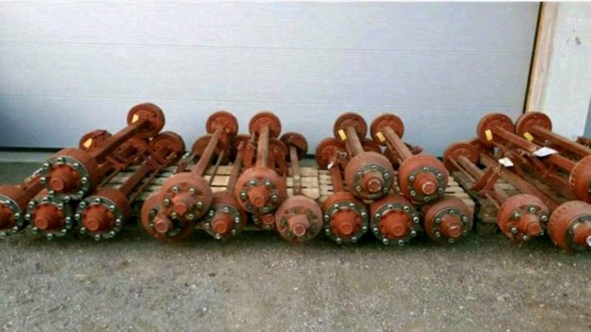 Tandemachsen und Anhängerachsen 3