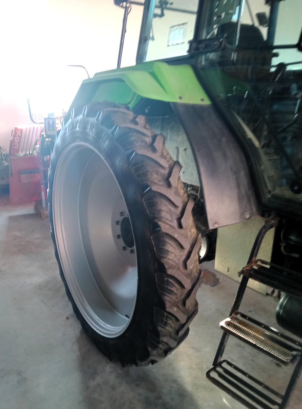 Pflegebereifung Deutz Agroprima 2