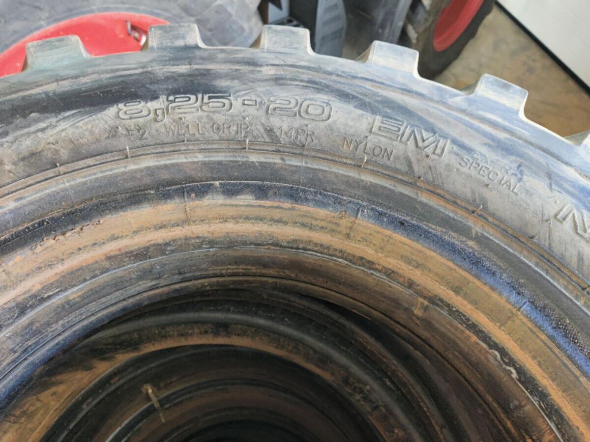 Gebrauchte Reifen Mobilbagger 3