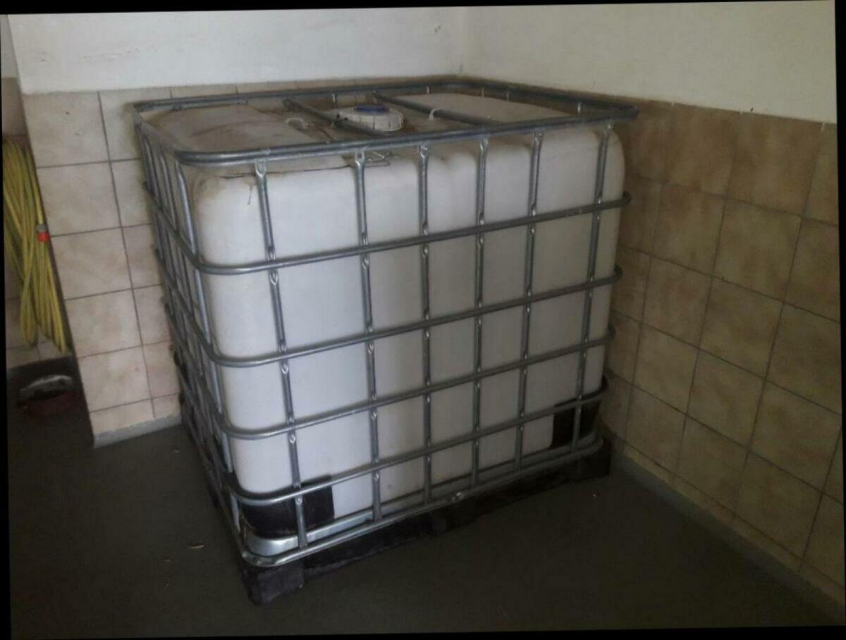 Kraftfuttercontainer mit Deckel 3