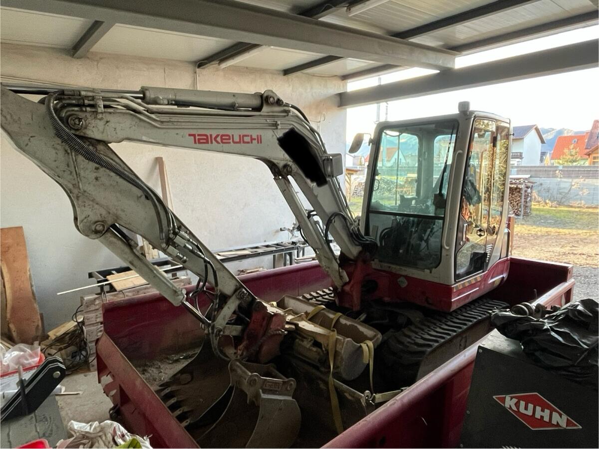 Takeuchi TB235 2