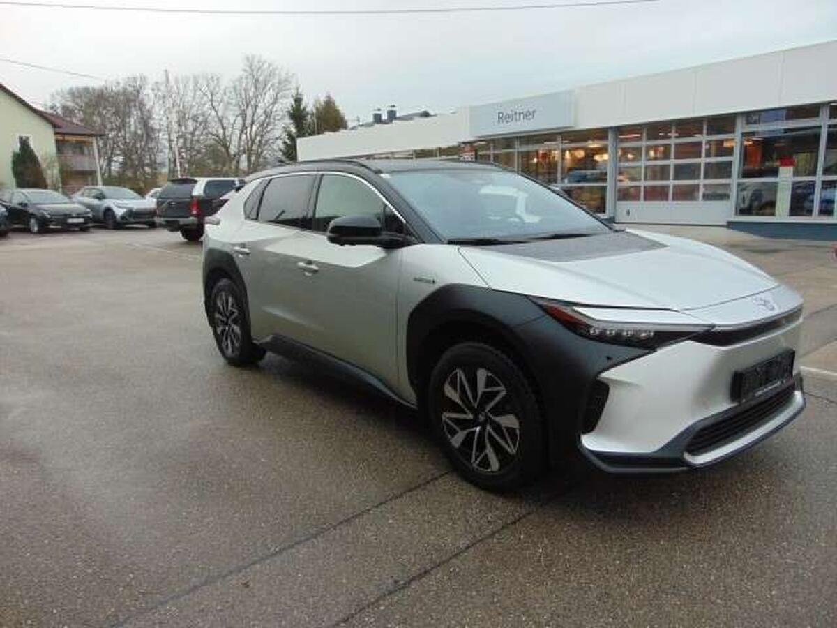 Toyota bZ4X Allrad el. 71,4 kWh Aut. SUV 2