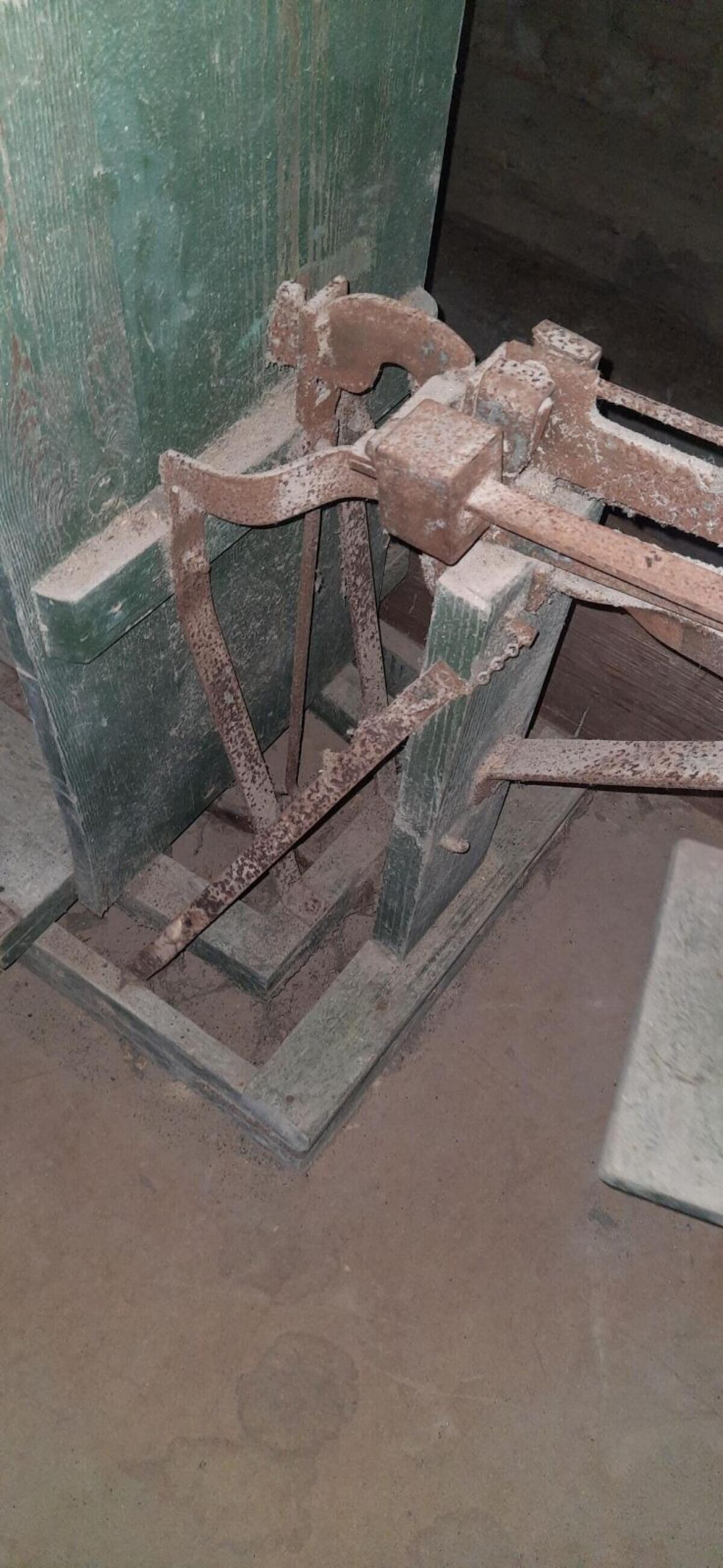 Uralte antike Waage 2