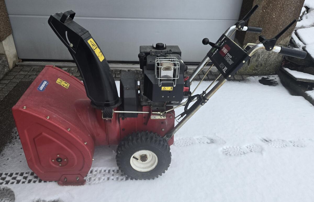 Verkaufe Schneefräse Toro 824XL 2