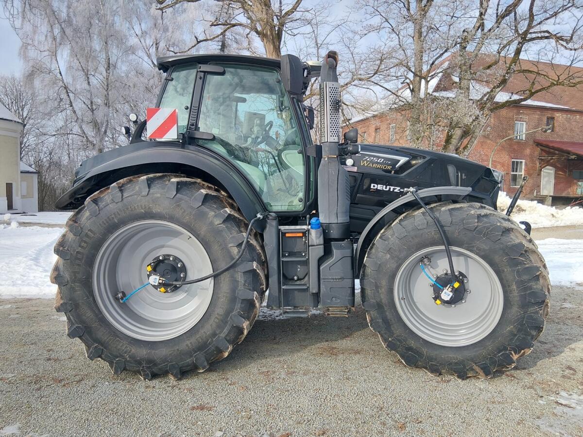 Deutz Fahr 7250 Warrior 3