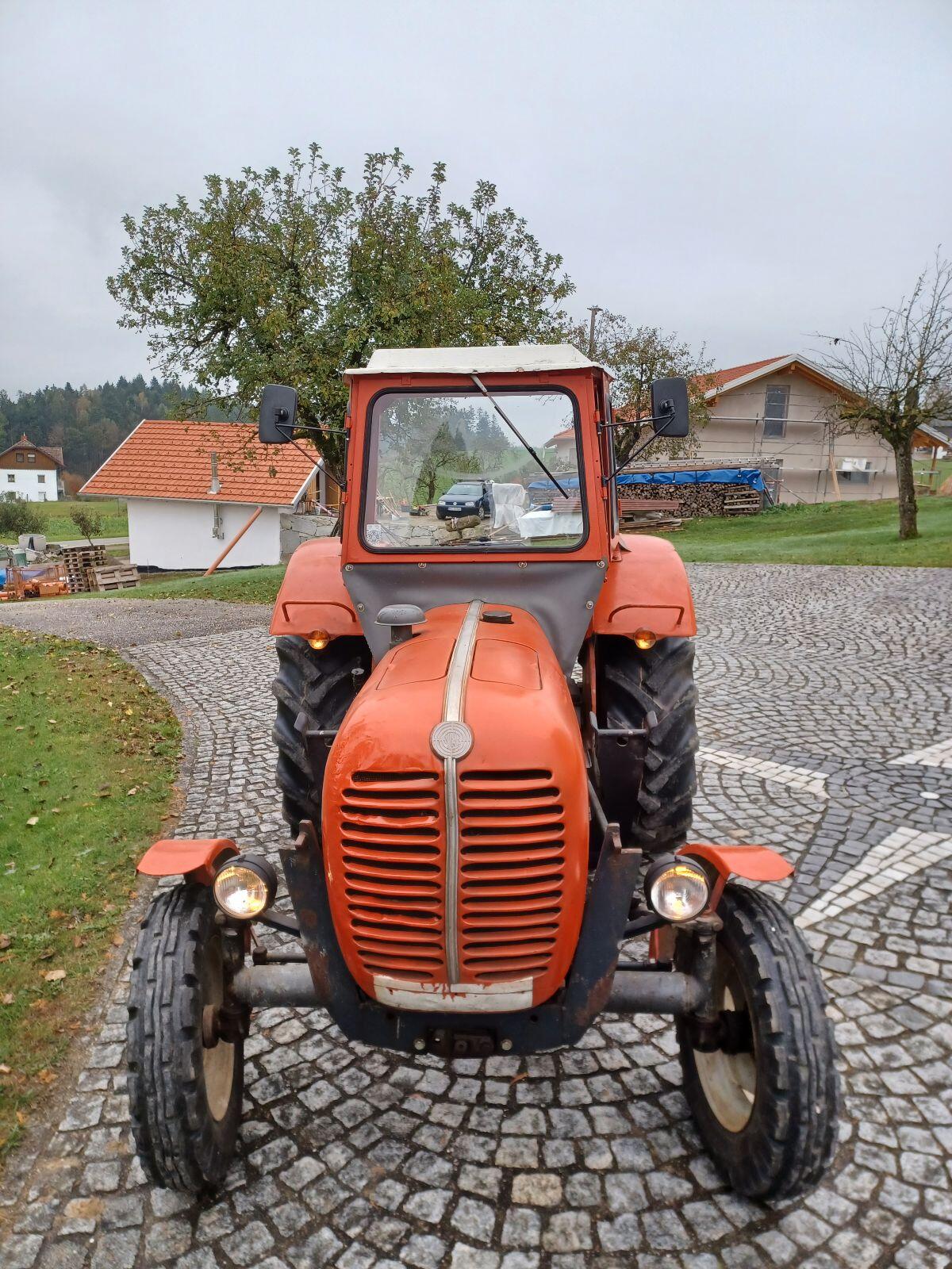 Oldtimer Steyr Diesel Traktor Typ 290 3