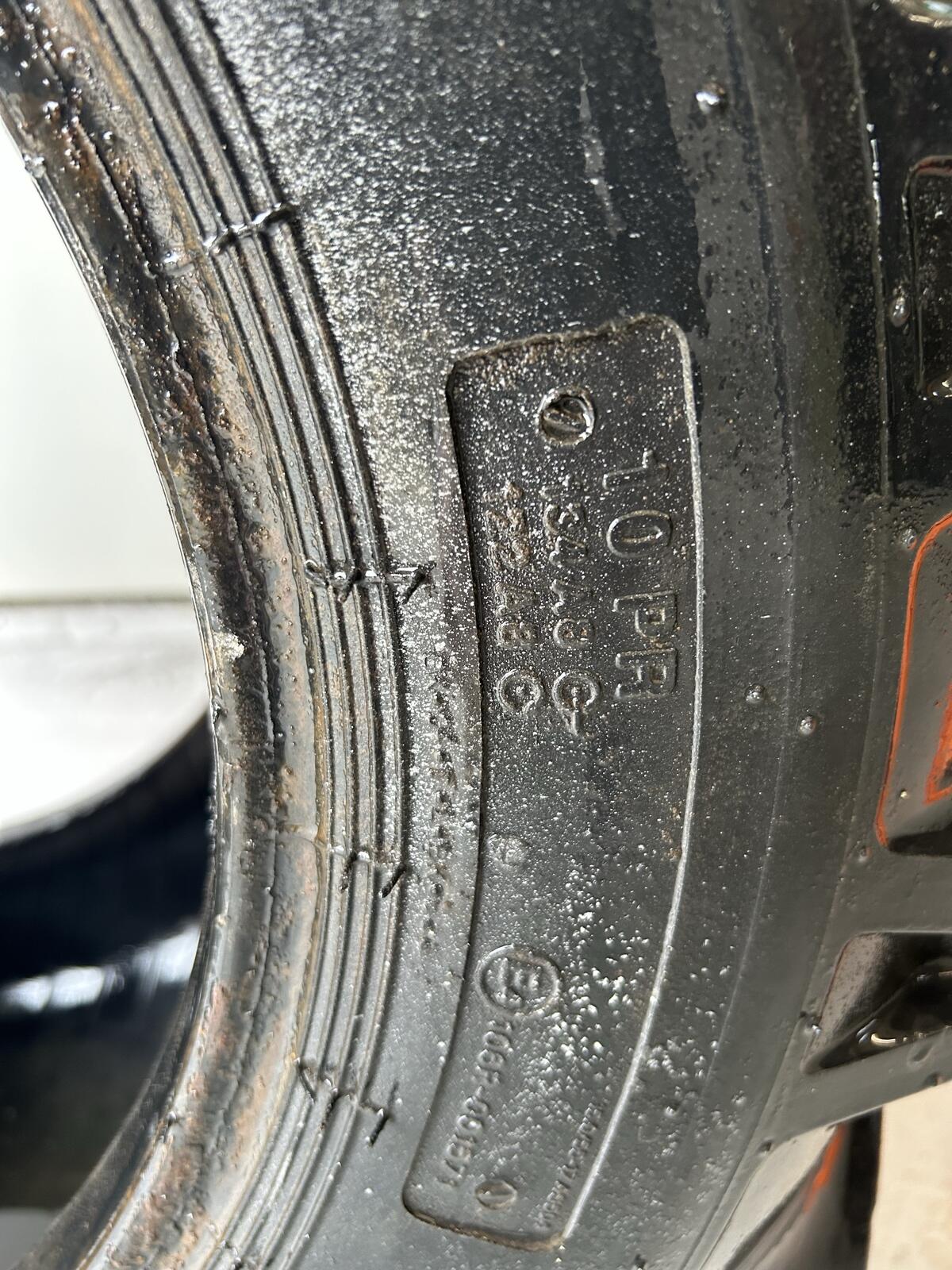 Reifen 15 55 17 BKT 3