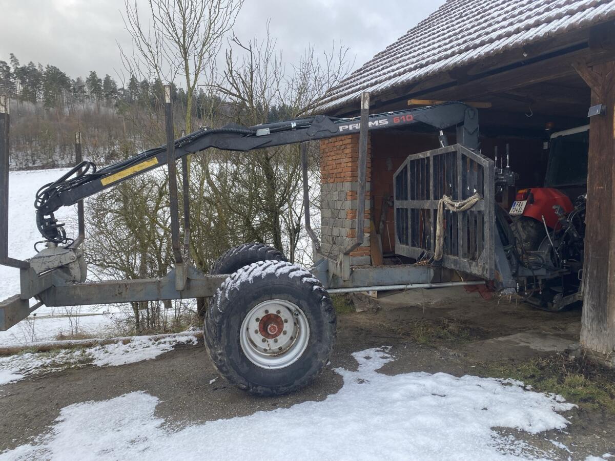 Rückewagen Eigenbau Palms 610 Kran 2