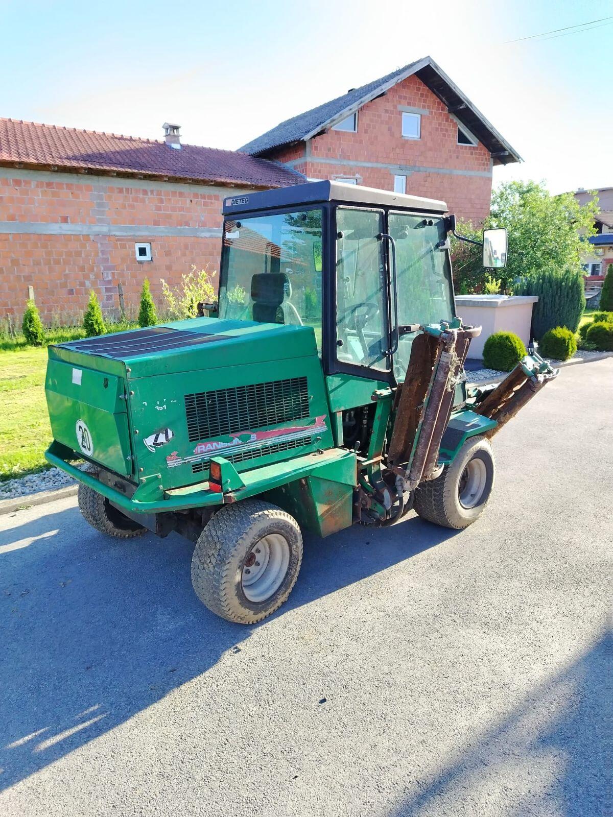 Kubota Rasenmäher 2