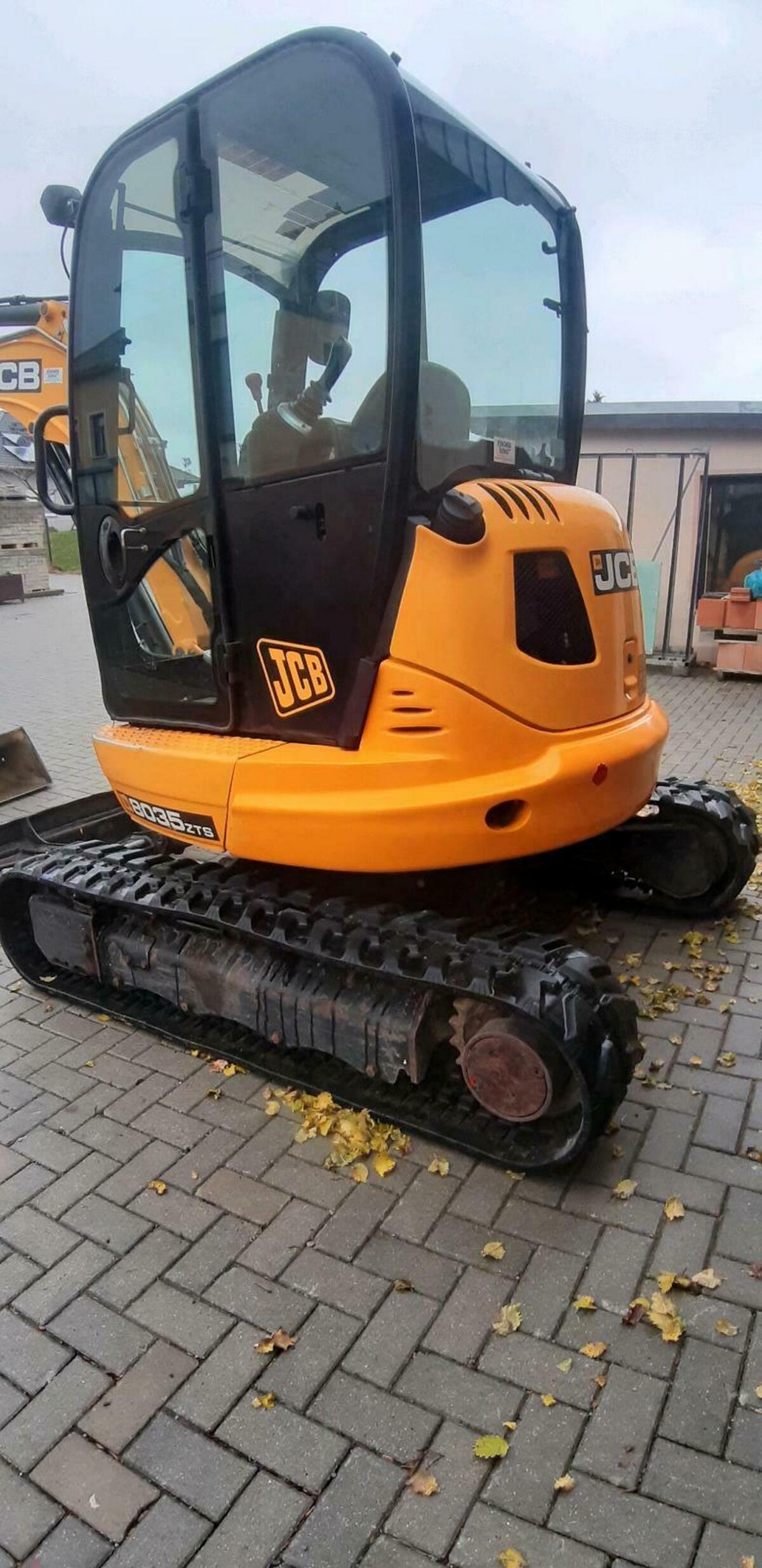 JCB 8035ZTS Minibagger 3