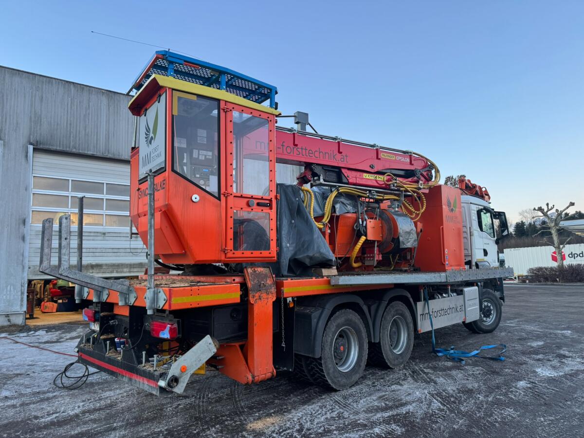 Fast neuer Syncrofalke 3 t Kombi 2