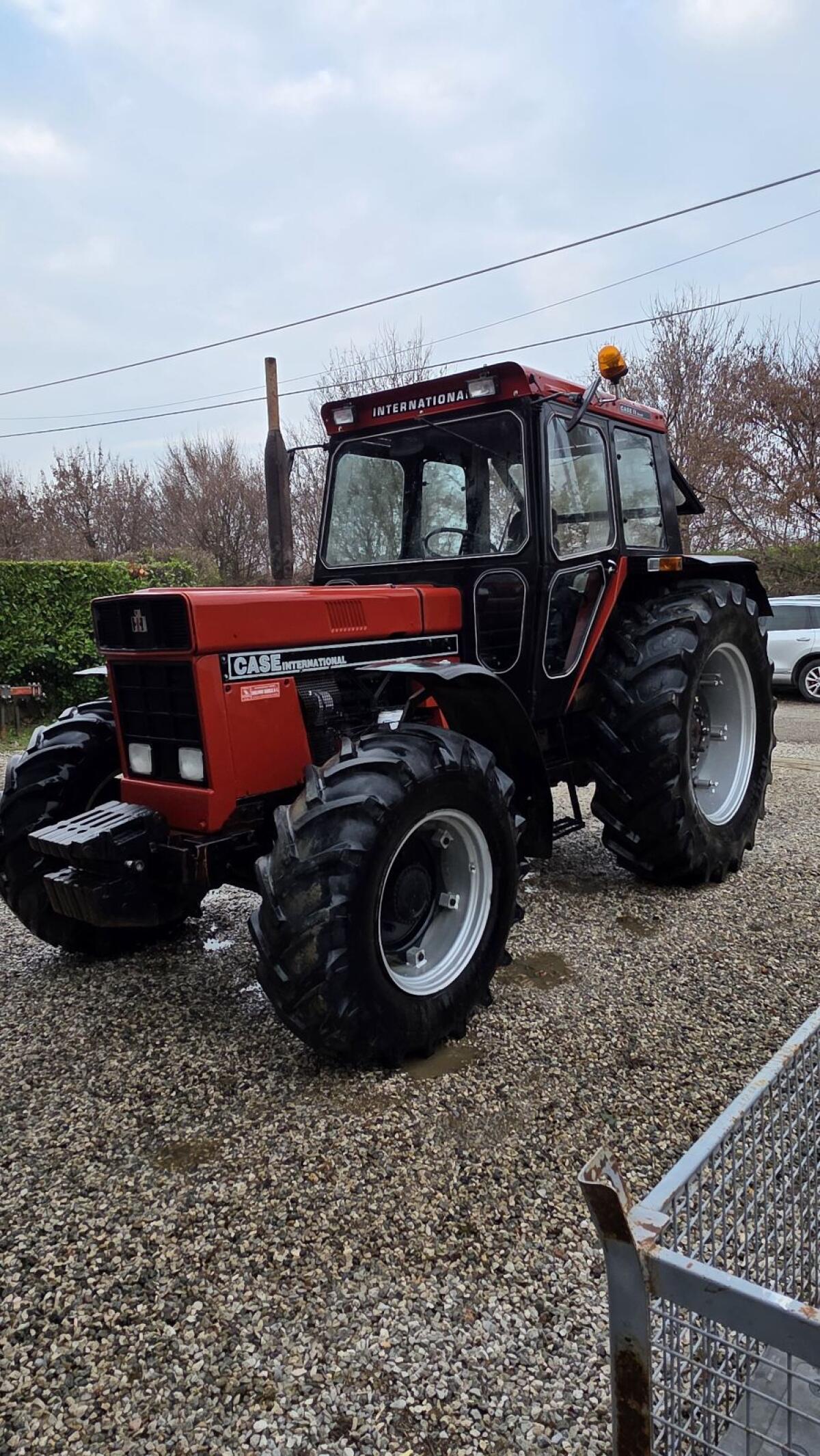 Trattore Case IH 1055 4x4 2