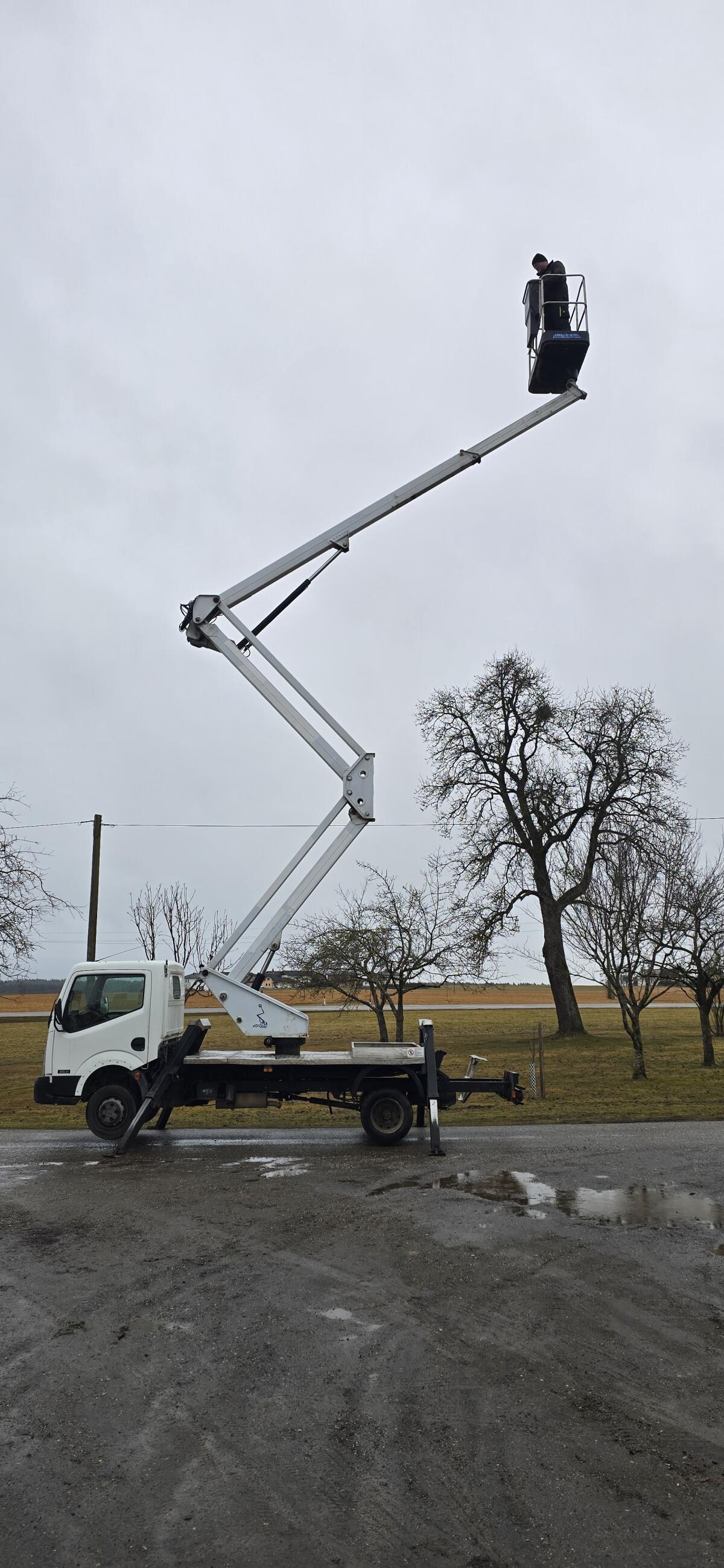 Sequani Meccanica Z20 Hubarbeitsbühne Lkw Bühne 3,5t 2