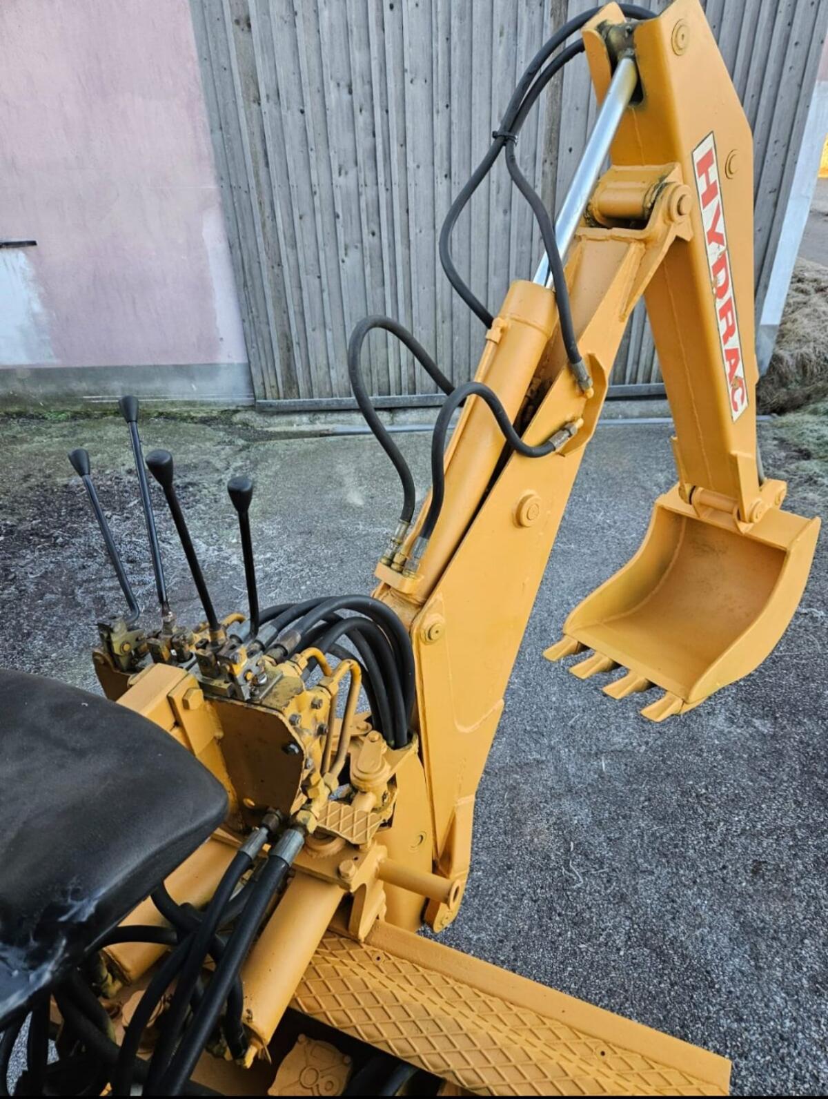 Anbaubagger Hydrac Eigenölversorgung 2