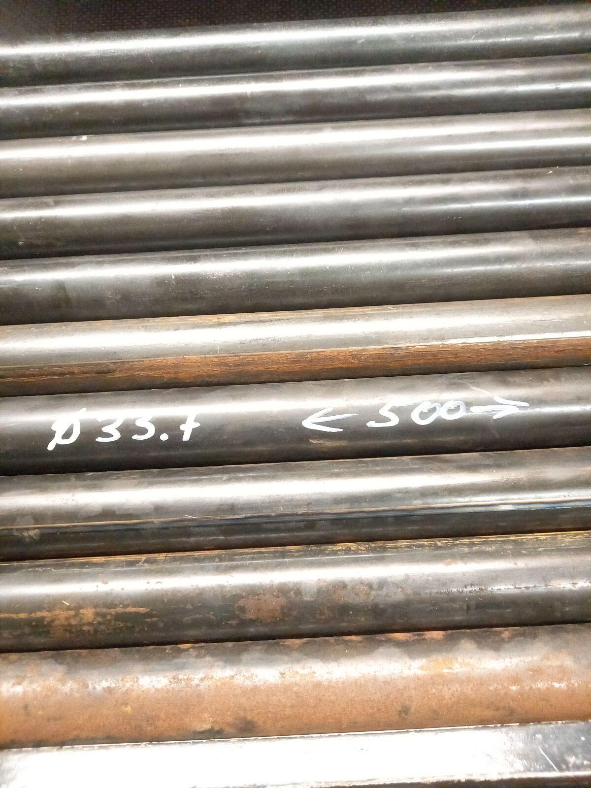 Rohrreste Dm. 33,7 3