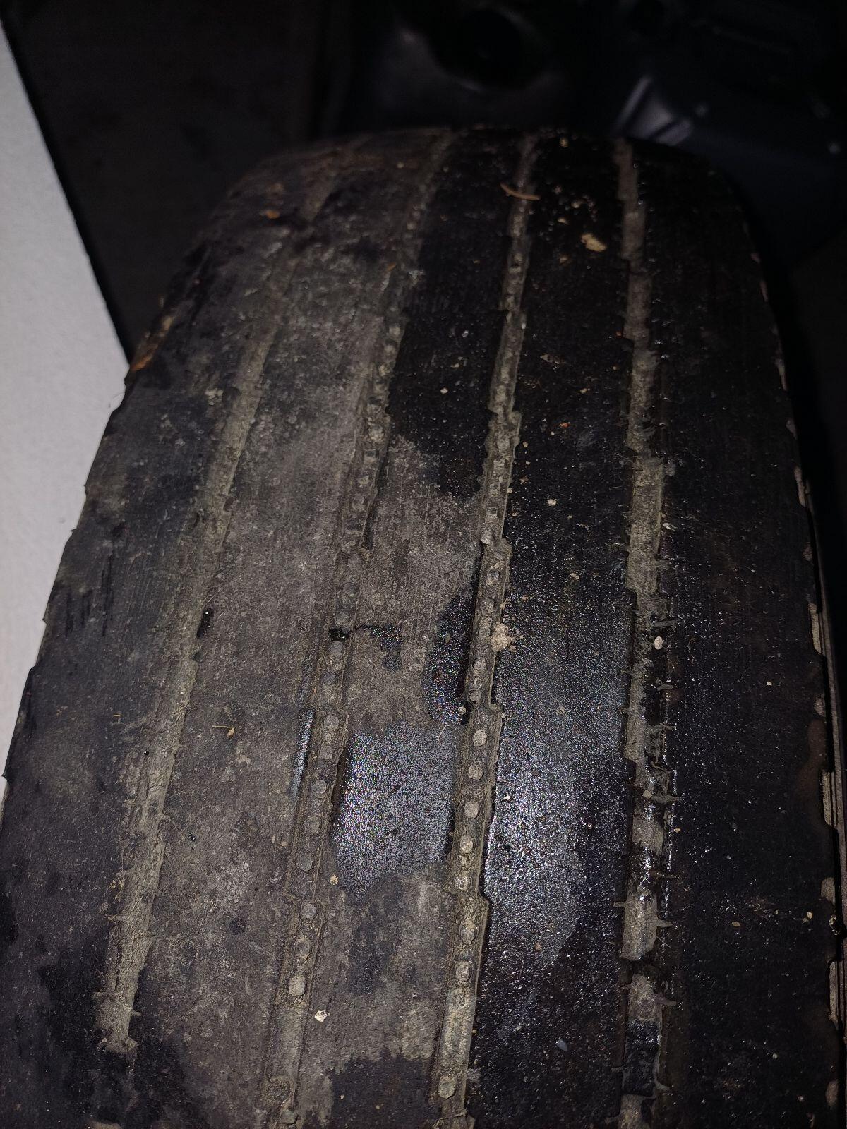 Komplettrad 215/75R17,5 2