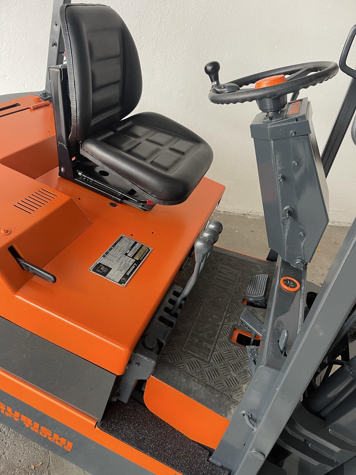 Mitsubishi Stapler mit Seitenverschub 3