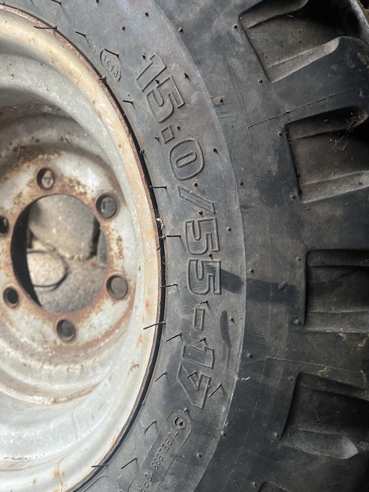 Reifen, Komplettrad 15/55-17 für Kipper 2