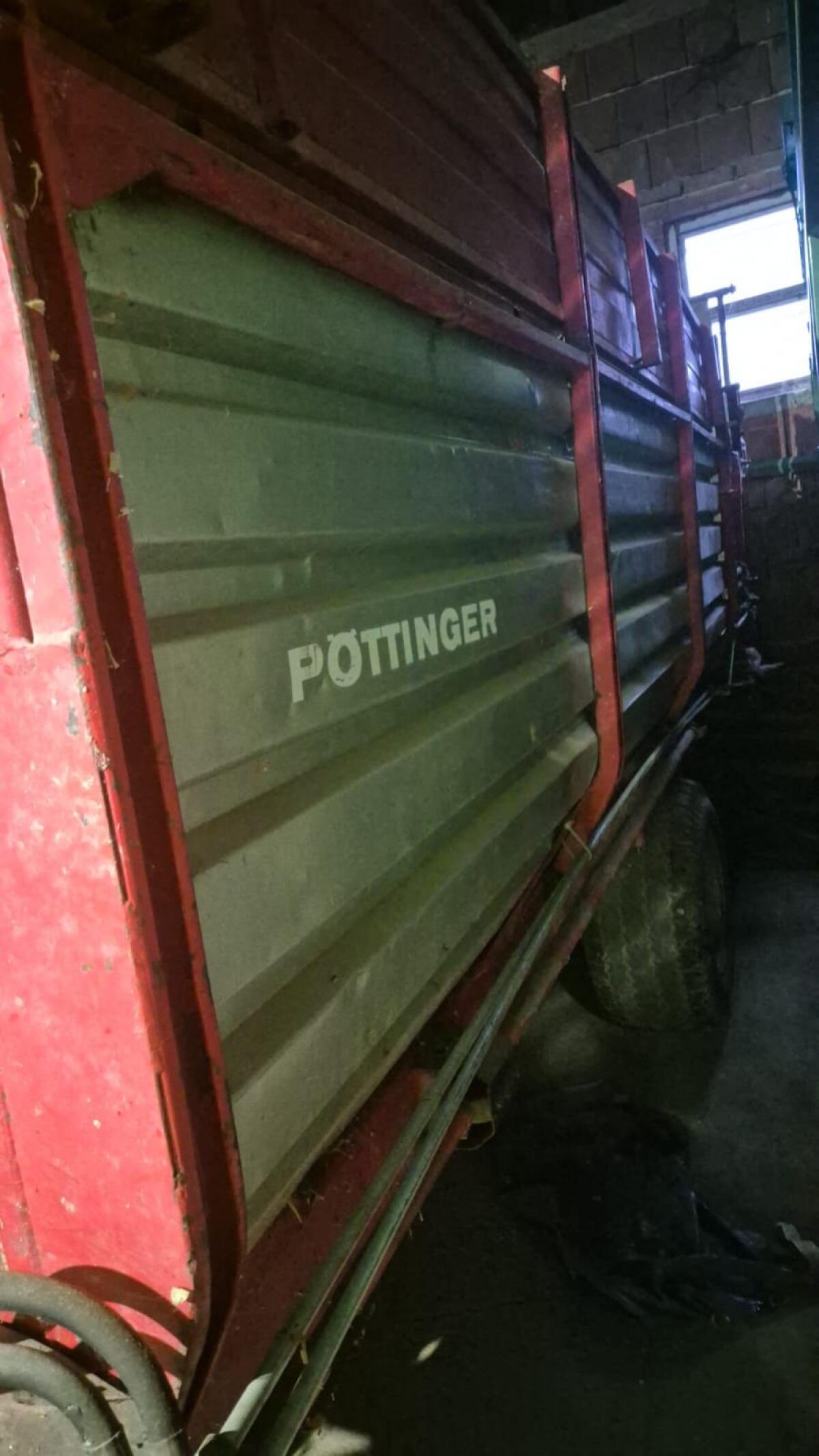 Pöttinger Häckselwagen 3