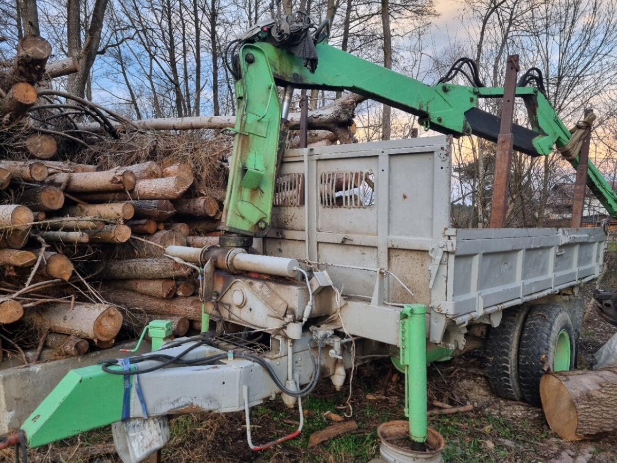 Holzanhänger ohne Kran 2