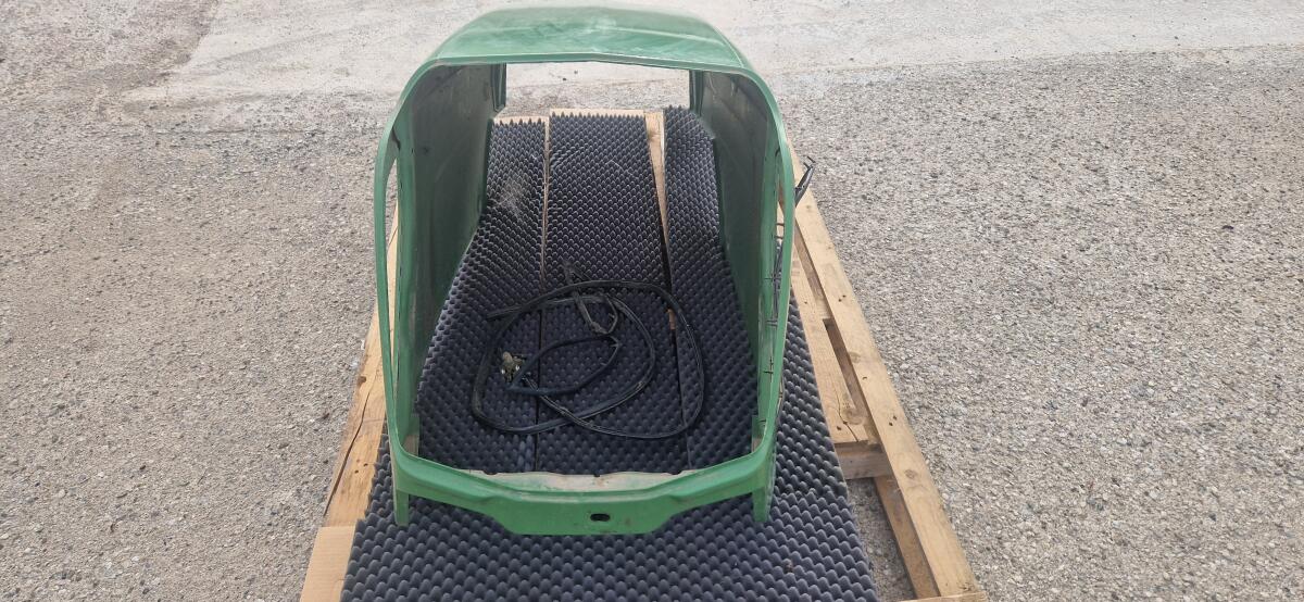 Fendt Motorhaube leichte Beschädigung, war an einem Fendt 310 2