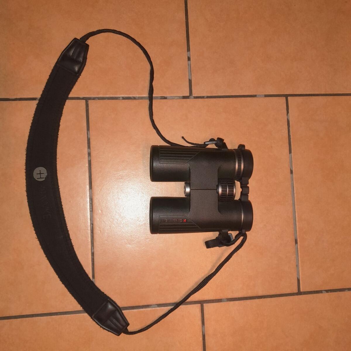 Fernglas 8x42 Hawke 3