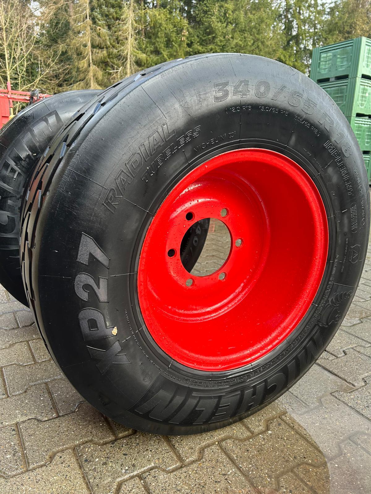 Kompletträder Satz für Fendt 200-F Serie: NOKIAN 440/80R24 2