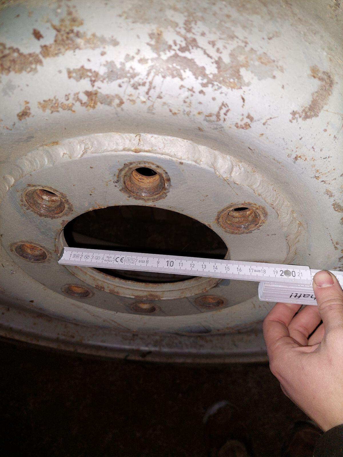 Kompletträder 9.5-36 2