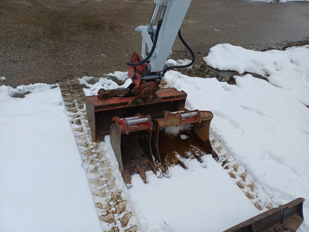 Verkaufe Takeuchi TB 219 3