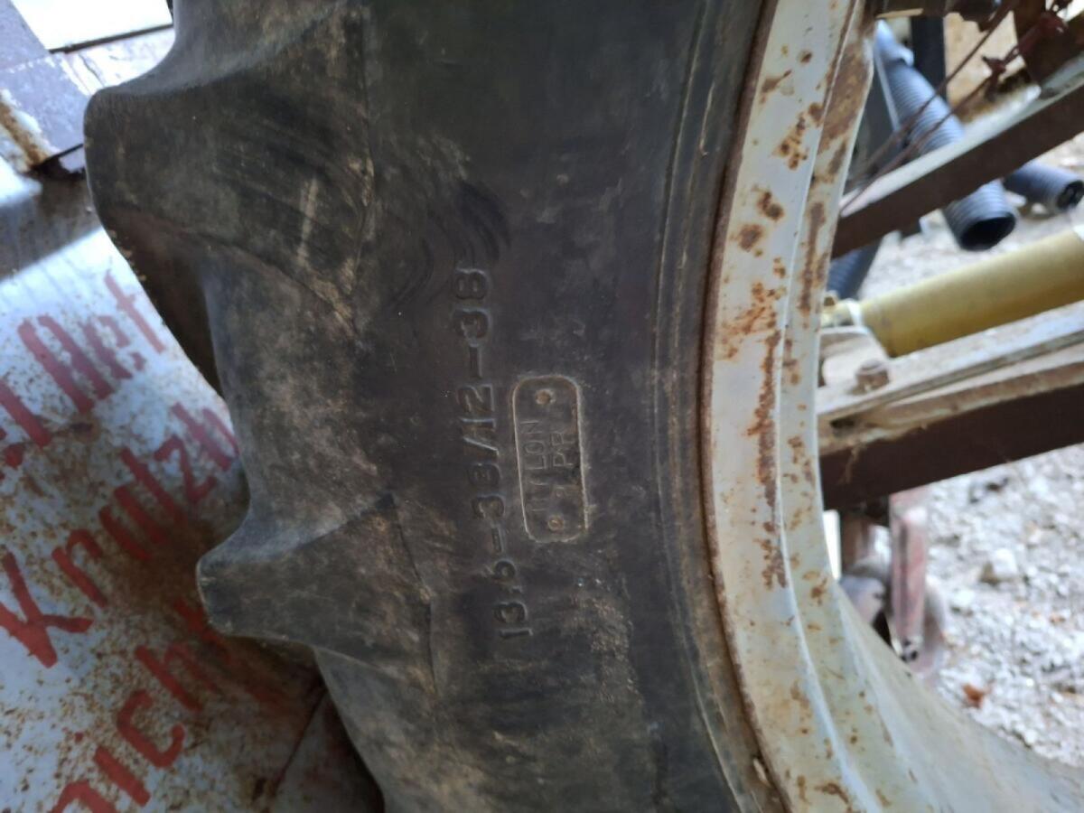 Zwillingsreifen zu 34 Zoll 3