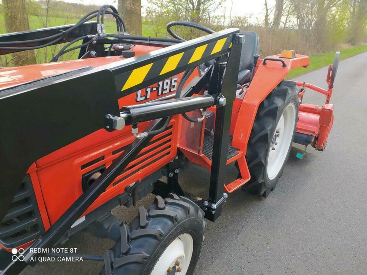 Kubota L1-195 Kleintraktor 3