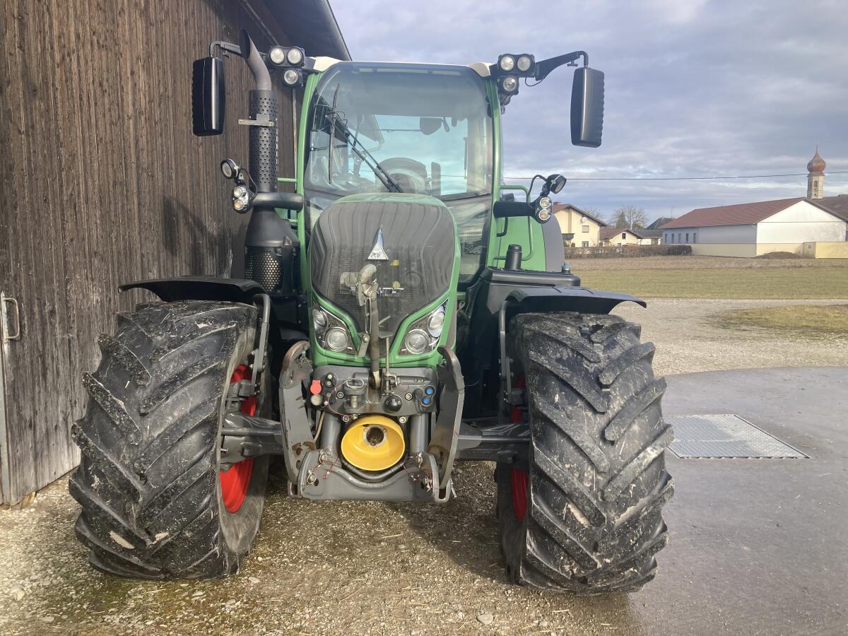 Fendt 718 SCR Profi EZ 04/2012 3