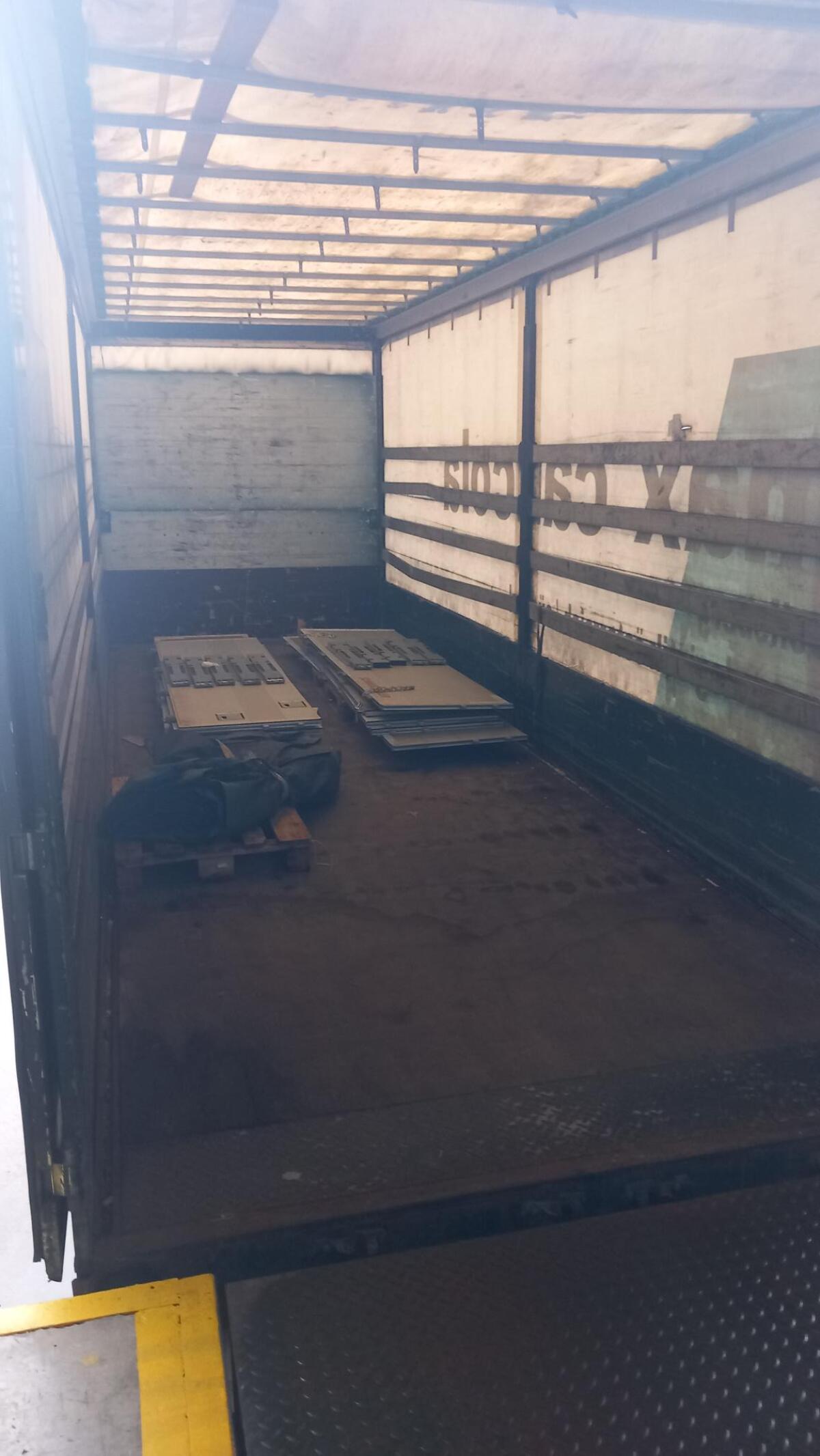 Schwarzmüller 3 Achsen Planenanhänger 3