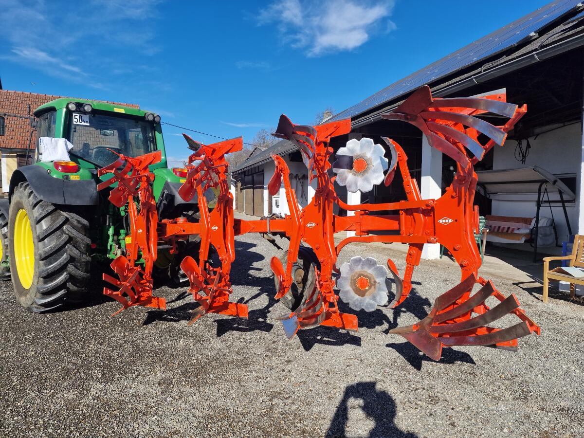 Kuhn Vari-Master 121 4-Schar Pflug 2