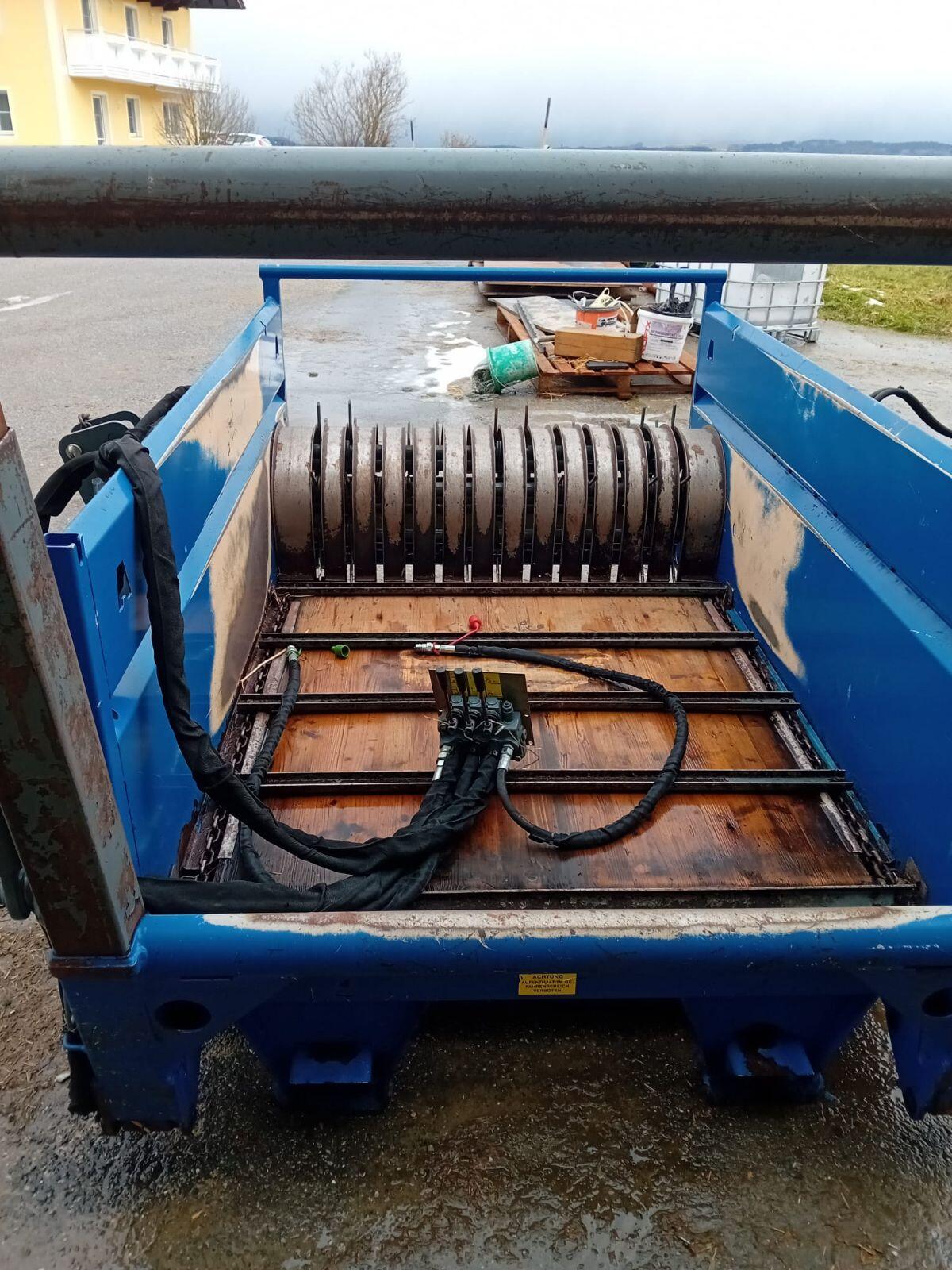 Verkaufe Göweil Rundballenauflöser 3