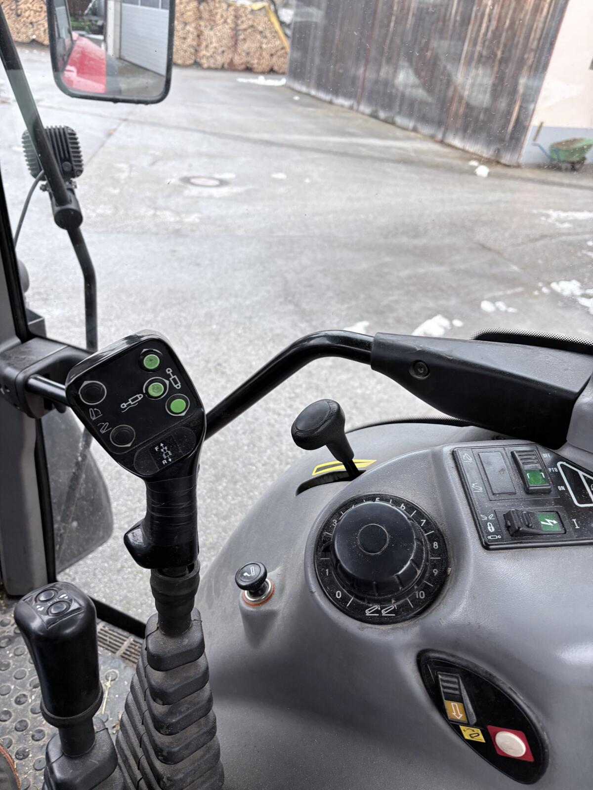 Steyr 9100m mit Frontlader 3