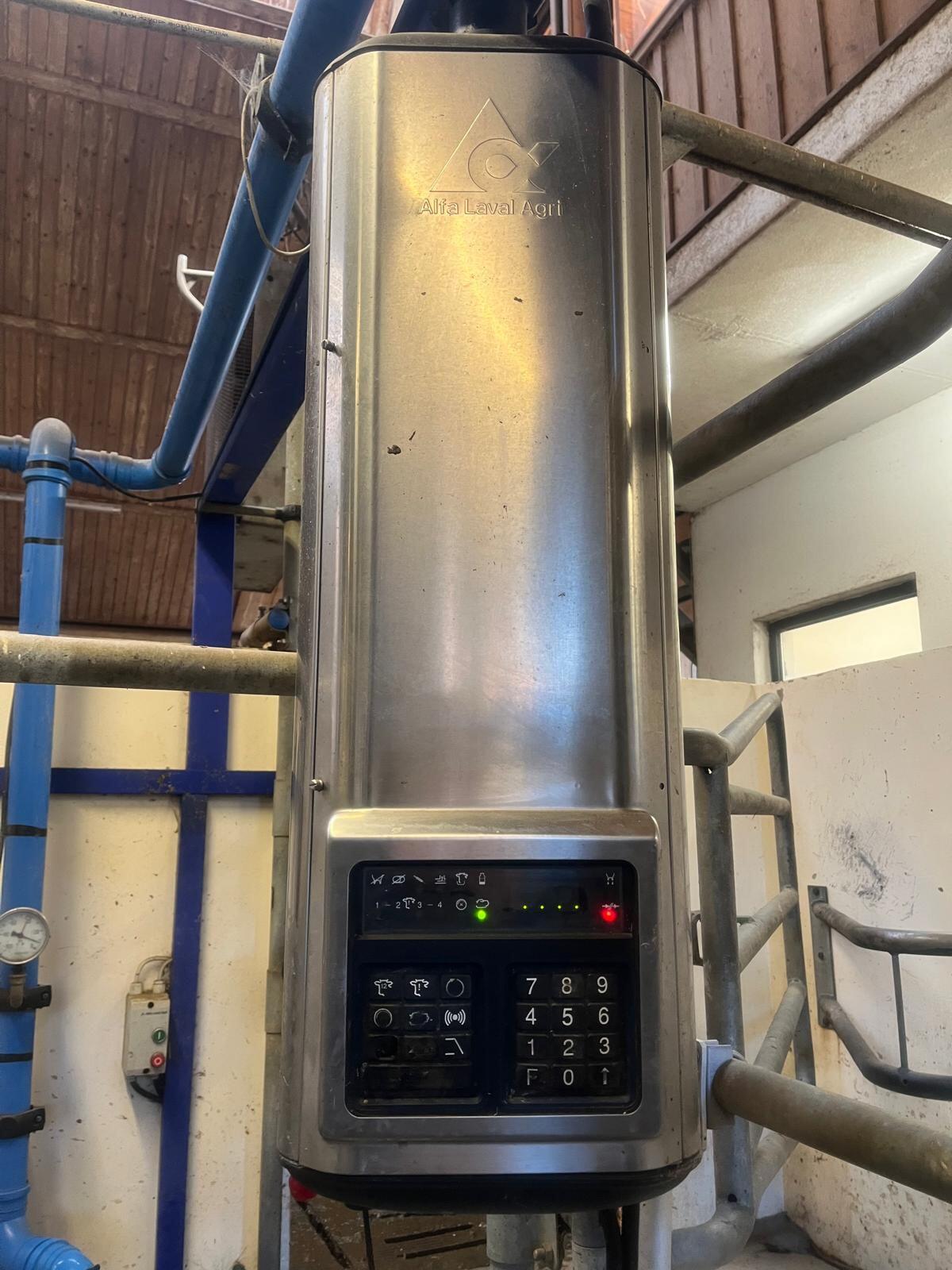 2x3er Fischgräten Melkstand Delaval MP700 3