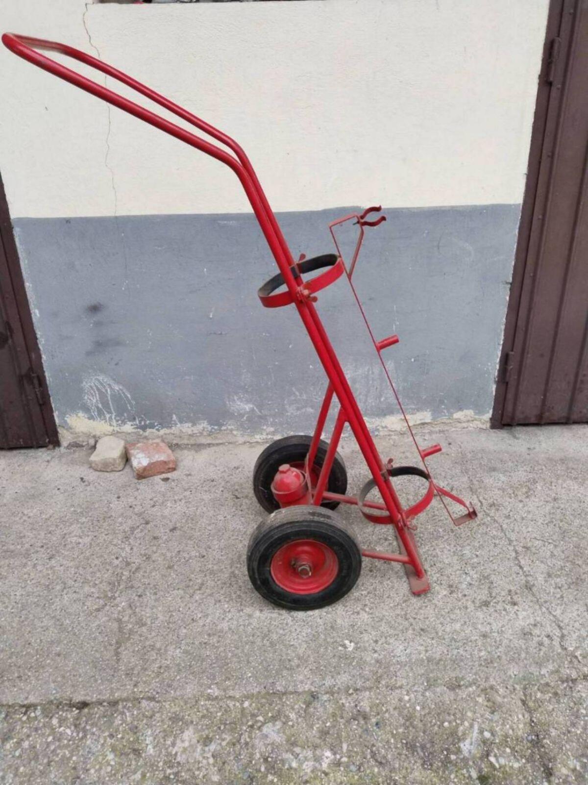 Stahlflaschenkarren 2