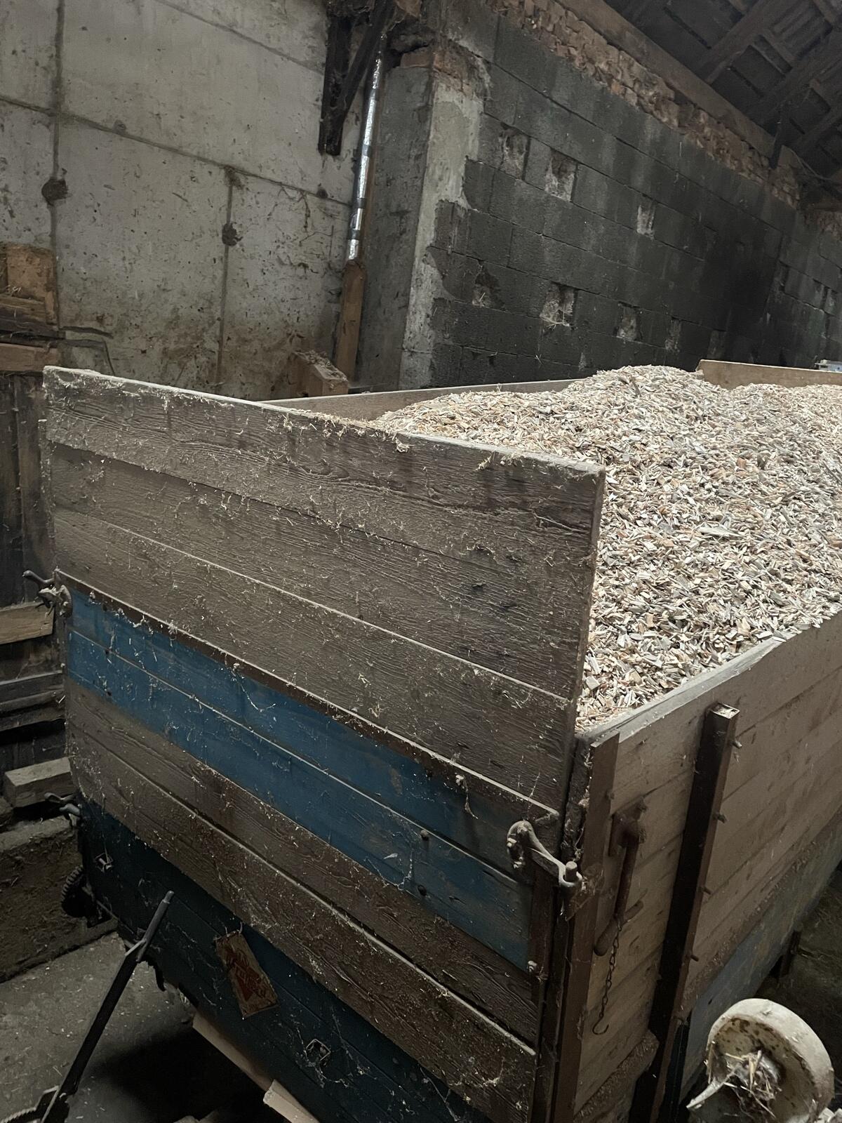 Anhänger mit Kratzboden 3