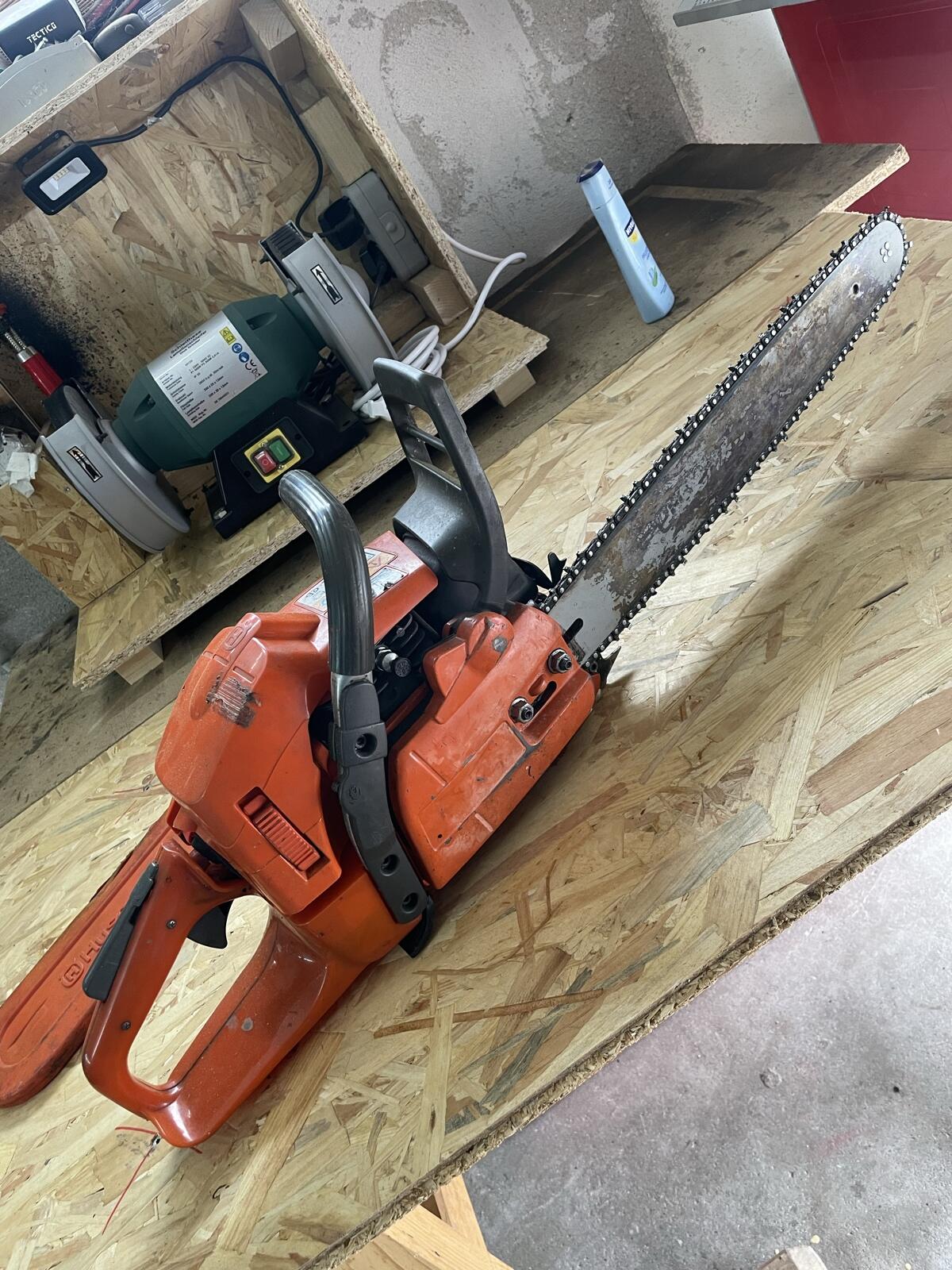 Husqvarna 357 XPG inkl. Transportkiste, Kanister 2