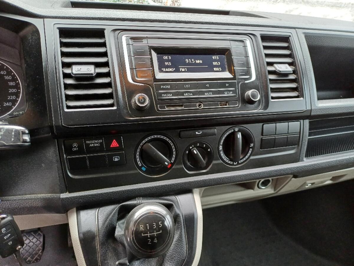 VW T6 Transporter mit Schwerlastdachträger 3