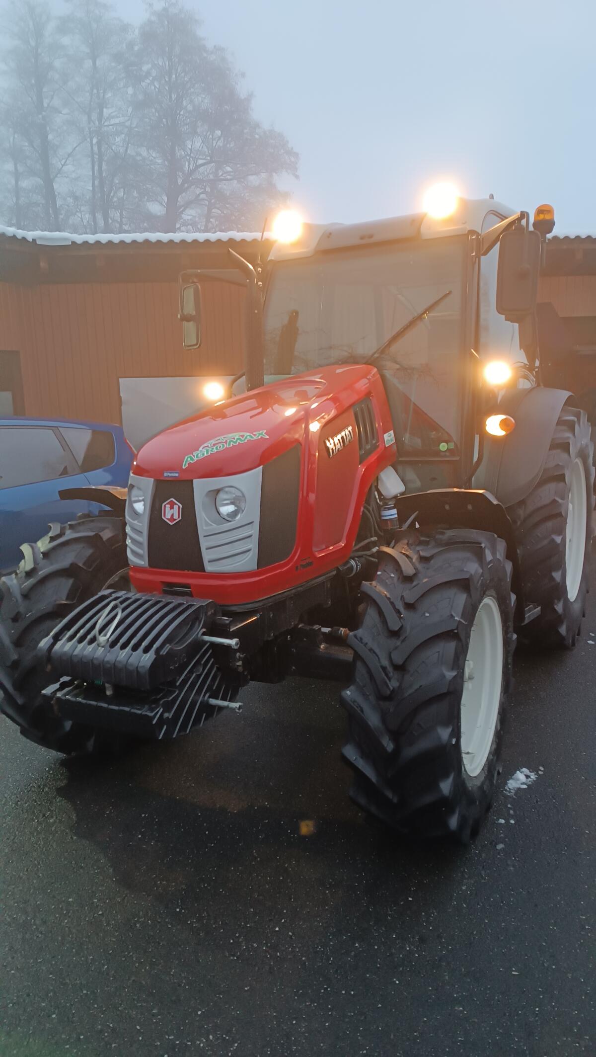 HATTAT A110 Perkins 102 PS sehr gut erhalten 2