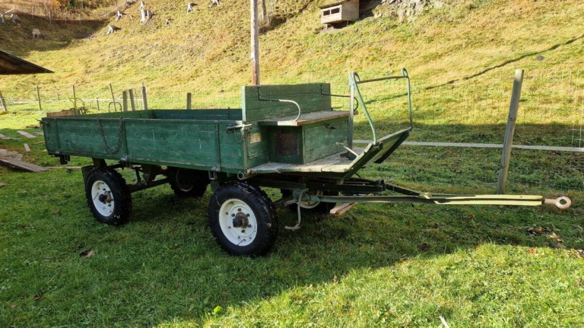 Traktoranhänger Gummiwagen 2