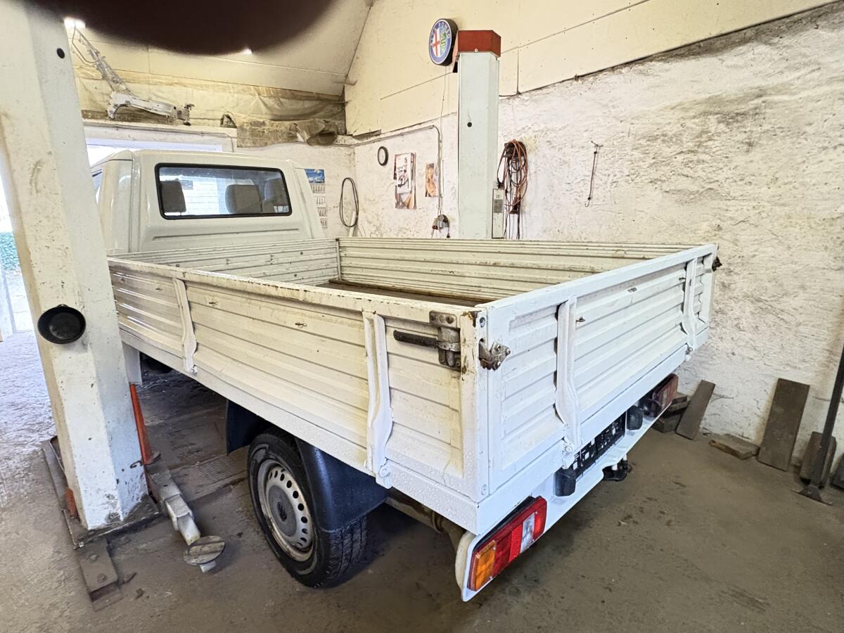 Nutzfahrzeug VW D4 Pritsche 3