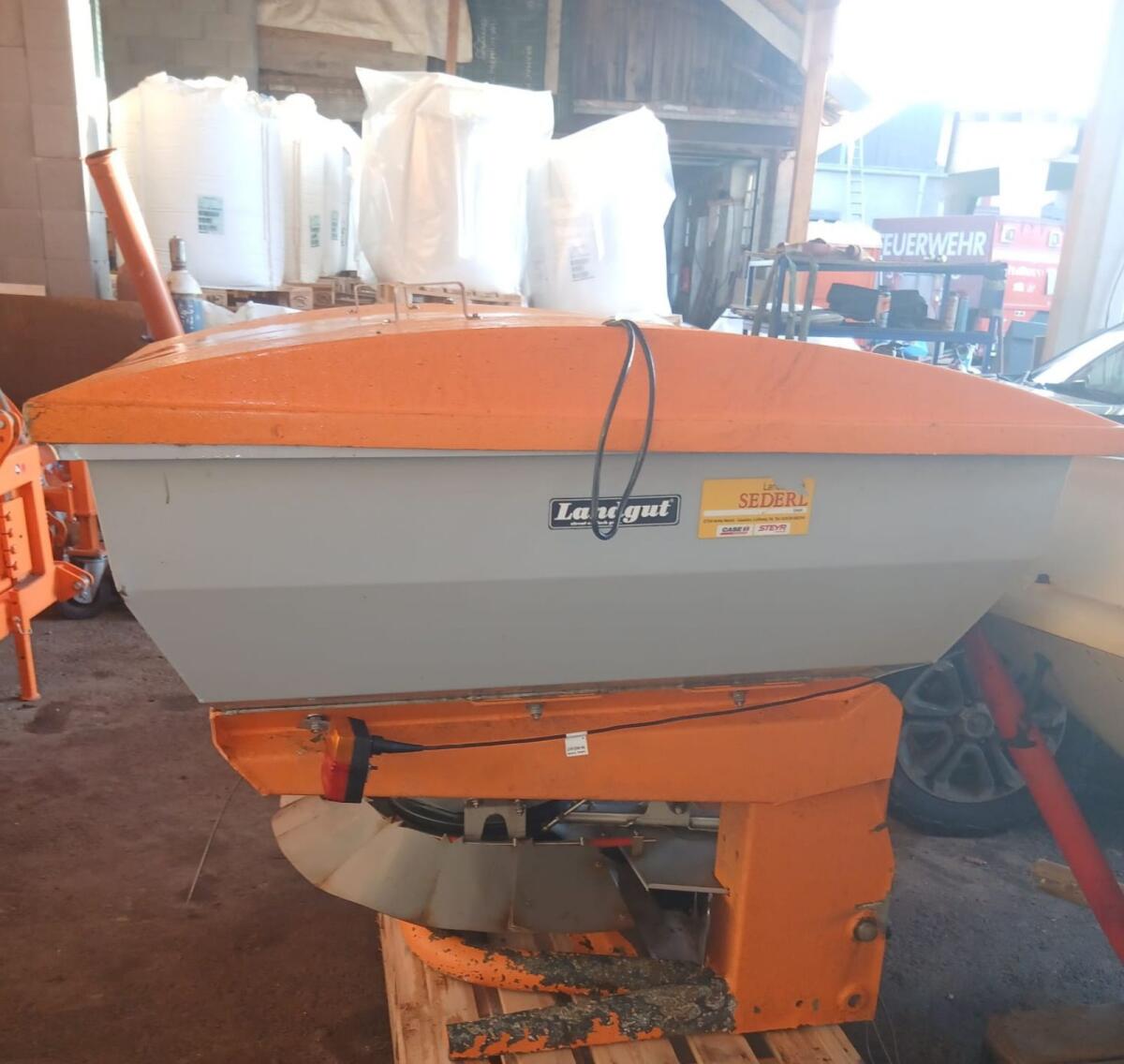 Landgut Salzstreuer 2